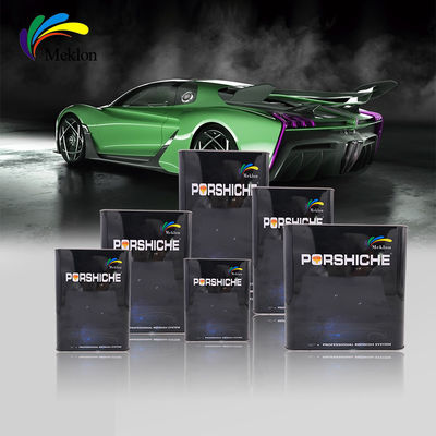 Aspetto della vernice auto con finitura verde attraverso vernice per auto con aspetto resistente all'usura e ai graffi