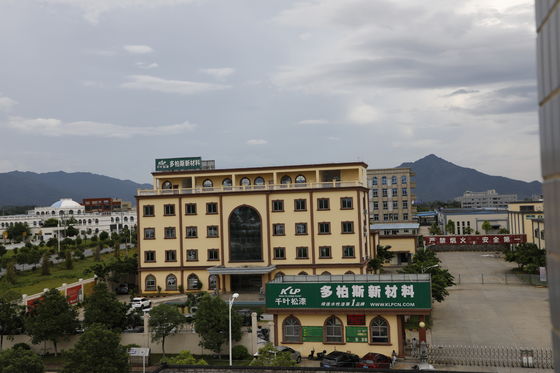 Aspetto dell' auto con vernice di alta qualità arancione-rosso perla rifinire auto