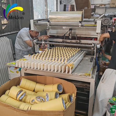 Il nastro adesivo per mascheratura per verniciatura auto non lascia residui ed è facile da pulire